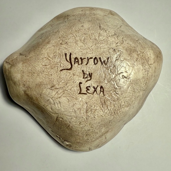 Handcrafted Pottery Artisan Yarrow By Lexa  5” Trinket Dish - Picture 4 of 4